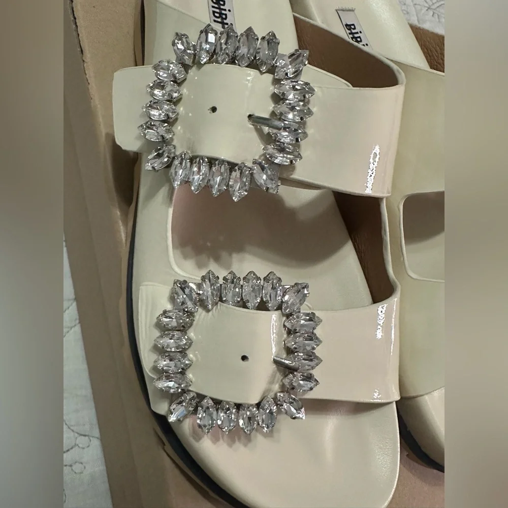NEW Bibi Lou Crystal Buckles Bibi Lou Rose 38 Off White Cream Anthropologie